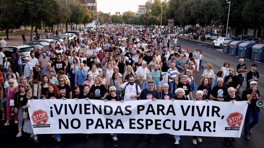 Más de 6.000 personas exigen en Córdoba que la vivienda deje de ser un negocio: "Hay que hacer algo gordo para poner pie en pared"