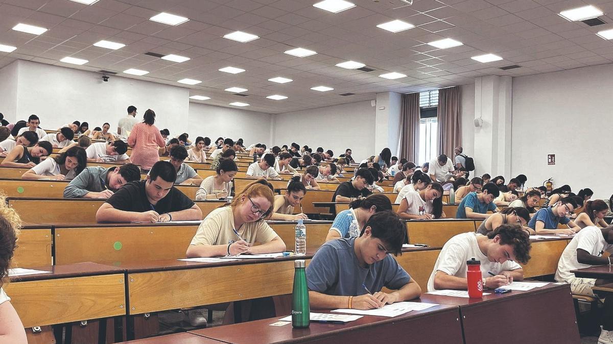 Estudiantes malagueños.