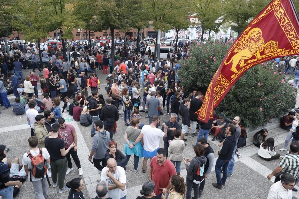 Votacions al pavelló de Santa Eugènia