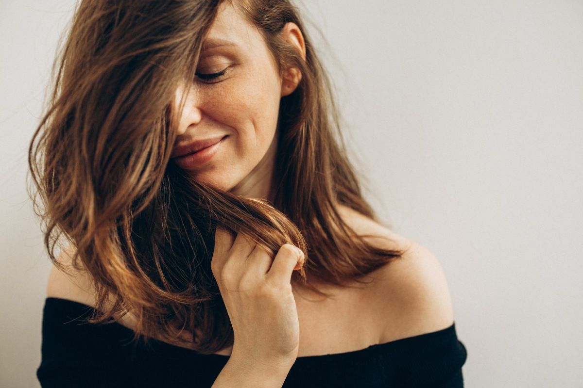 Mantén tu pelo limpio con las lacas de pelo - Beautystock - Blog