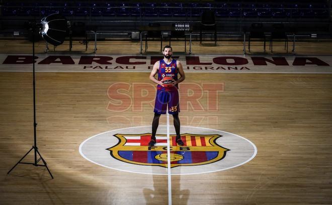 Nikola Mirotic, amplía su contrato con el FC Barcelona hasta 2025. Sus mejores imágenes con el FC Barcelona.