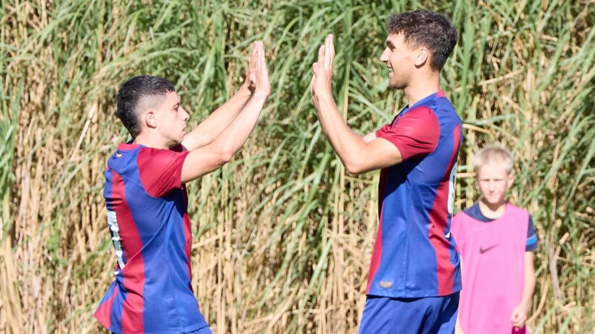 Diego Percan festeja su primer gol ante el Al-Arabi