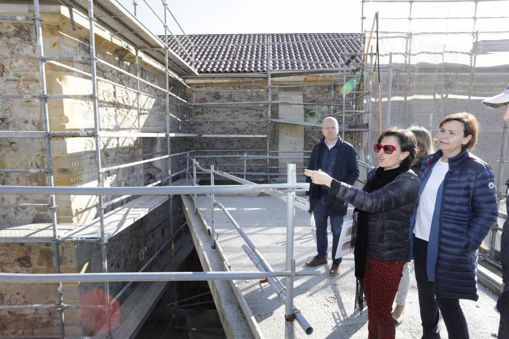 Visita al edificio de Tabacalera