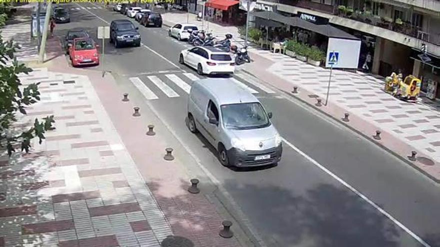 Un vehicle robat que les càmeres de vigilància de Platja d&#039;Aro van captar fa una setmana. S&#039;havia sostret feia dos mesos a Ullà