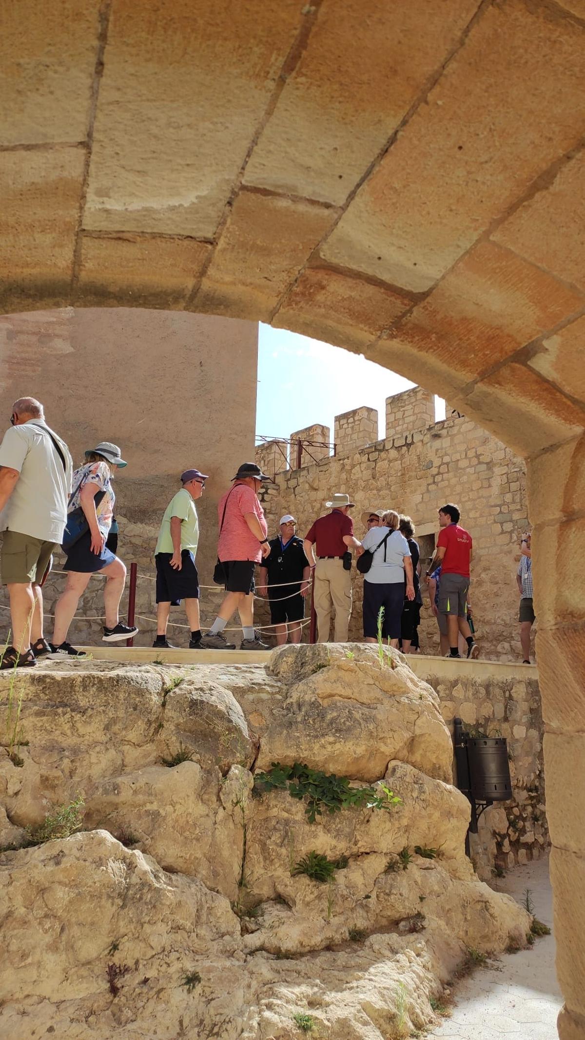 El intenso calor acompañó a los turistas durante todo el día.