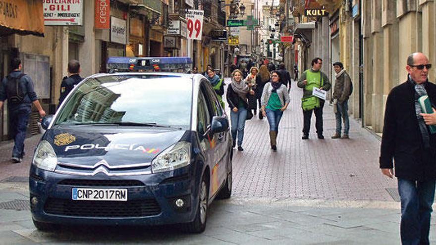 La Policía ha logrado que los robos desciendan.