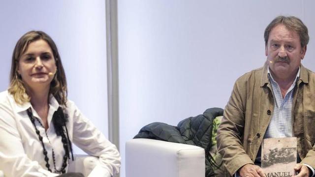 Marián González Rúa y Rufino Lobo, ayer, en el Club.