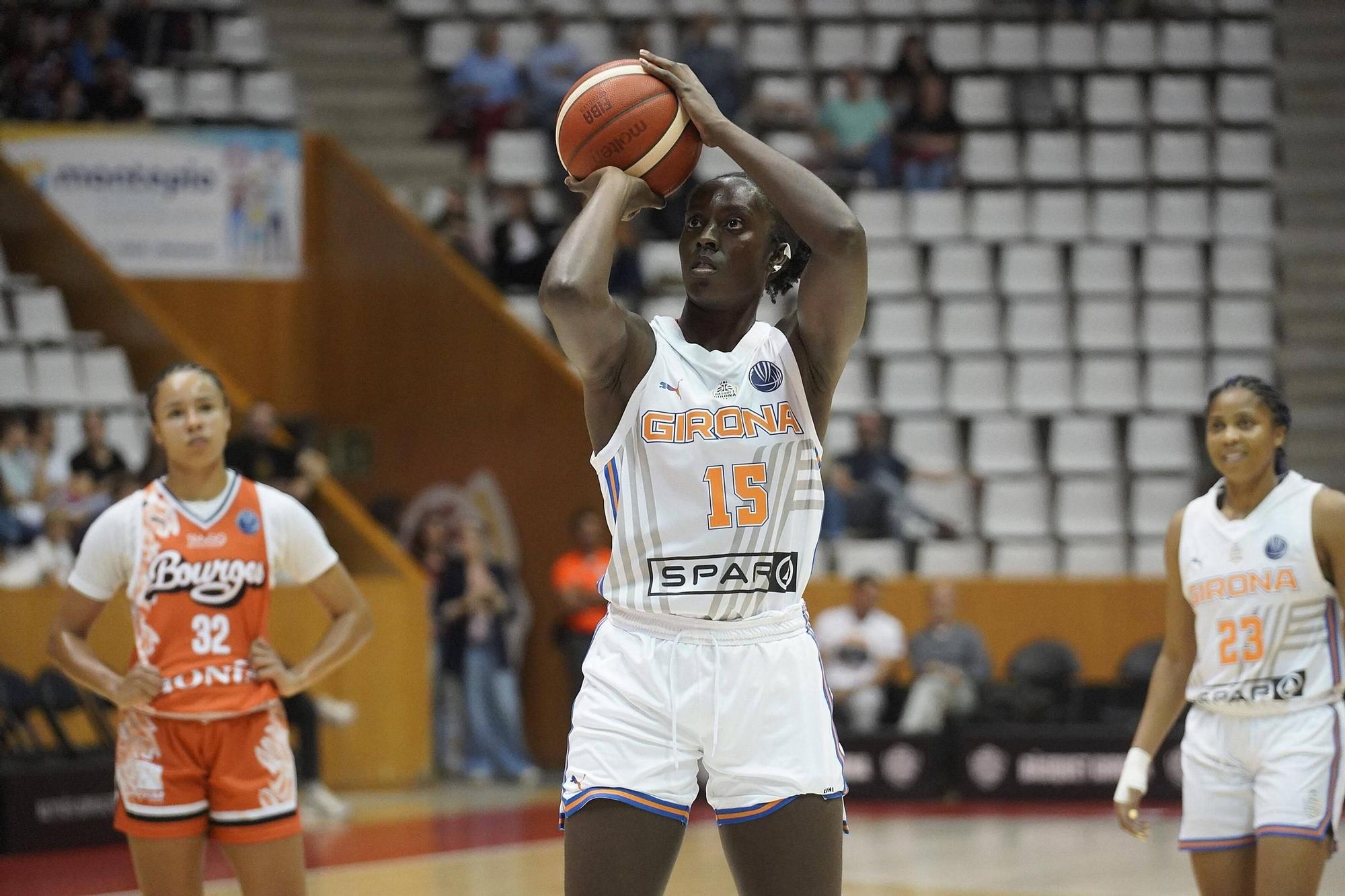 Exhibició de l'Spar Girona a l'Eurolliga contra el Bourges (92-62)