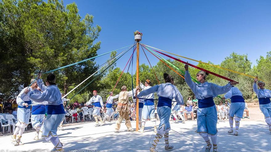 La Almunia recupera este domingo el histórico Danze de Cabañas tras cuatro años de parón