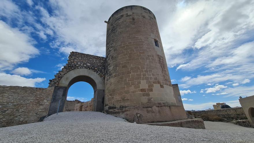 El «Castillo de Elda» es uno de los más grandes de toda la provincia de Alicante.