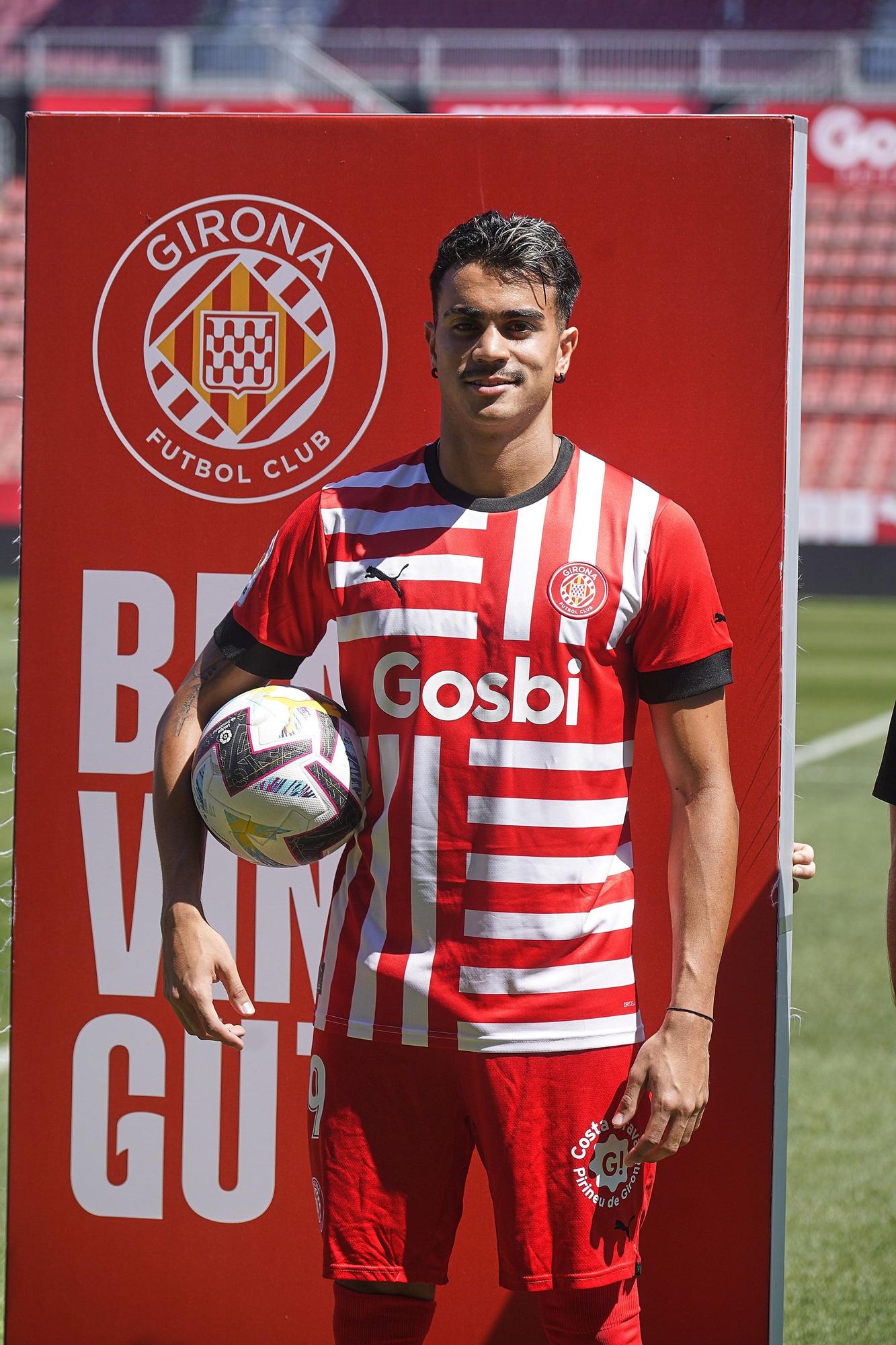 El Girona presenta a Reinier