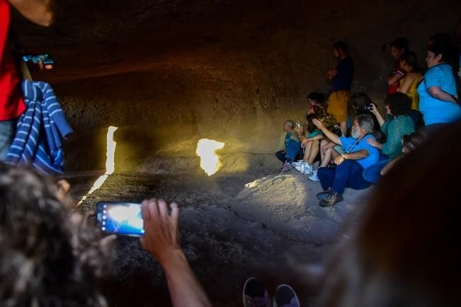 Visita al primer rayo de sol del solsticio de ...