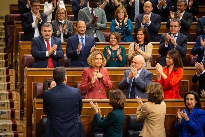 Los diputados y senadores extremeños toman posesión