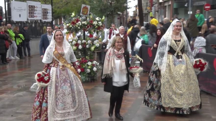 Picassent ha celebrat la tradicional Ofrena a la Mare de Deu de la Vallivana