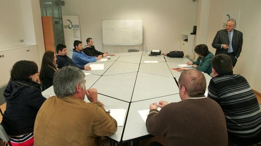 Taller para empresarios y curso de manipulación de alimentos