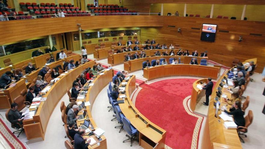 Debate de los presupuestos en el Parlamento gallego, esta mañana. // Xoán Álvarez