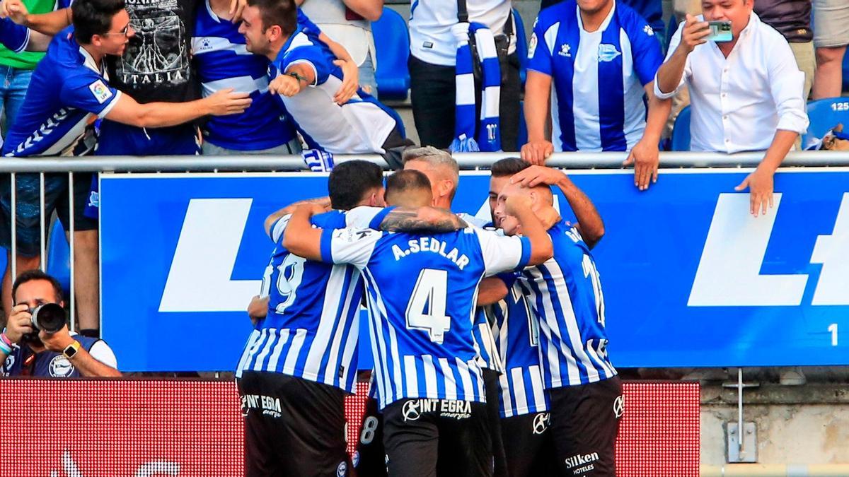 Resumen, goles y highlights del Alavés 2-1 Huesca de la jornada 6 de la Liga Smartbank