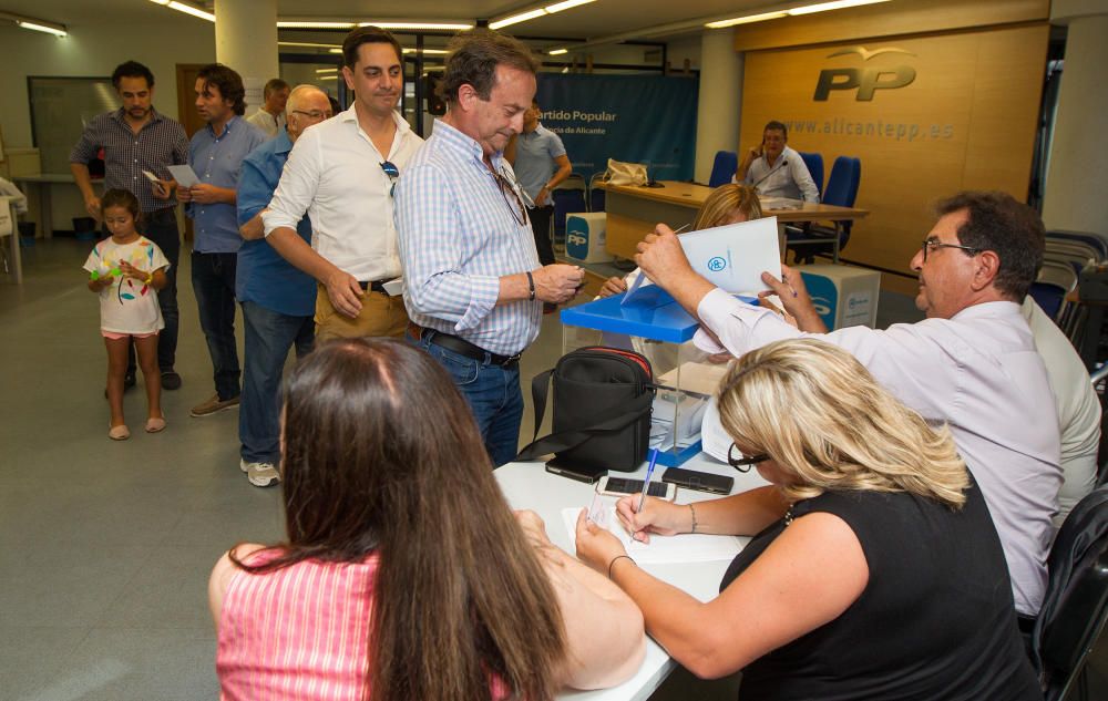 Victoria aplastante de Toño Peral en el PP de la ciudad de Alicante pero con mínima participación