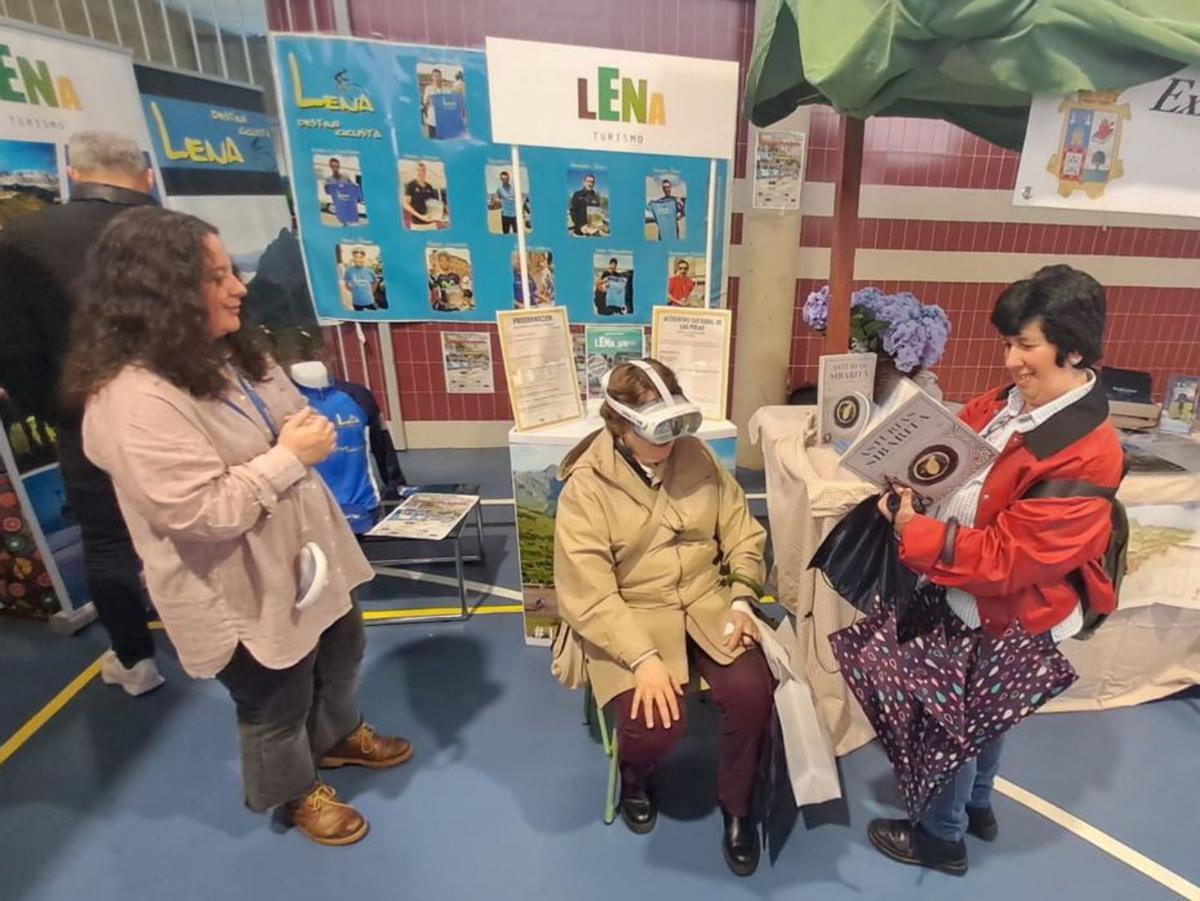 El stand dedicado a Pola de Lena. | D. M.