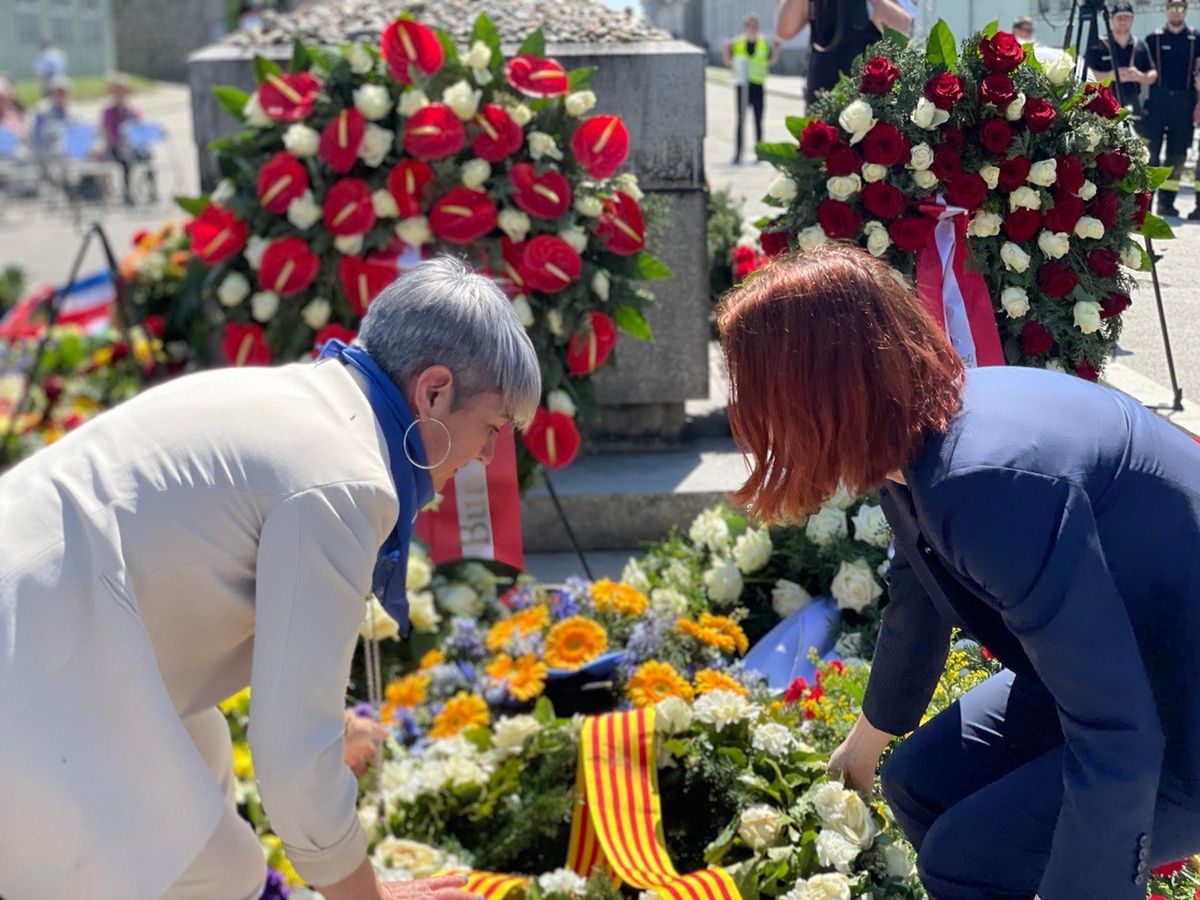 Lourdes Ciuró en el homenaje a las víctimas del nazismo en Mauhthausen