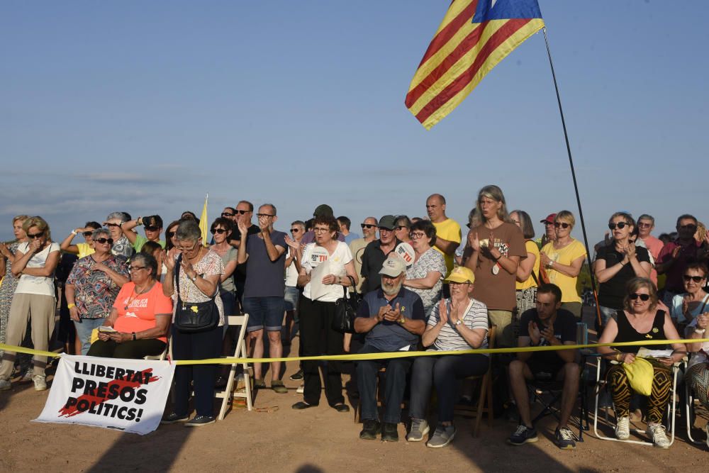 Unes 400 persones retornen al pla de Lledoners per