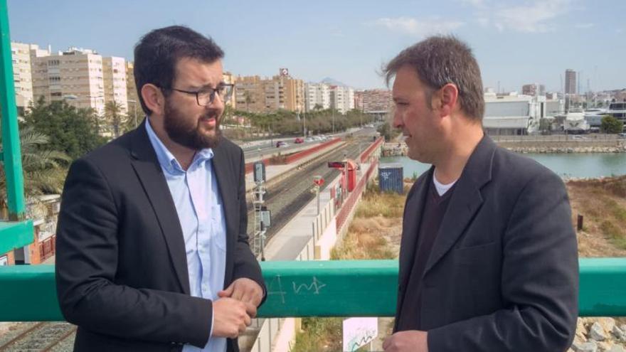 Compromís reclama retirar las vías del tren de la fachada marítima de Alicante