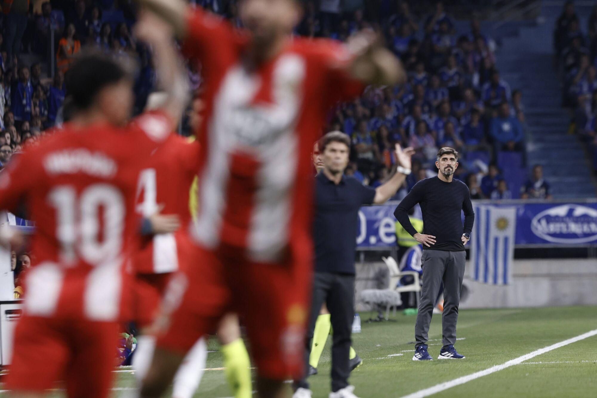 EN IMÁGENES: Ambientazo en la vuelta del play off entre Oviedo y Almería en el Carlos Tartiere