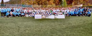Laviana cambiará el césped y arreglará el entorno del campo de fútbol de Las Tolvas II