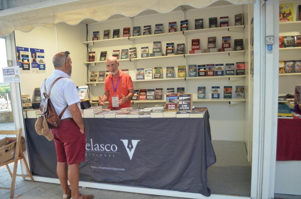 Ediciones Velasco, presente en esta Feria un año más.