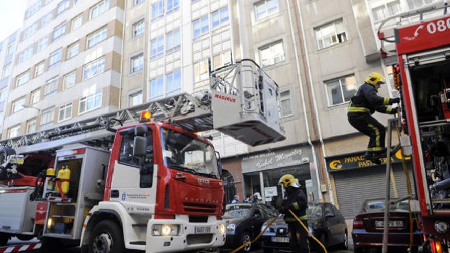 Incendio en el edificio situado en el número 8 de  la calle Antonio Noche