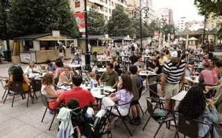 "Paseo Gastro" de Begoña deja buen regusto: "Hay comida internacional y de estrellas Michelin"