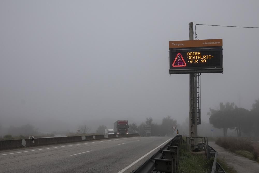 La boira ha fet acte de presència a la plana de la Selva, a Vilobí i Riudellots