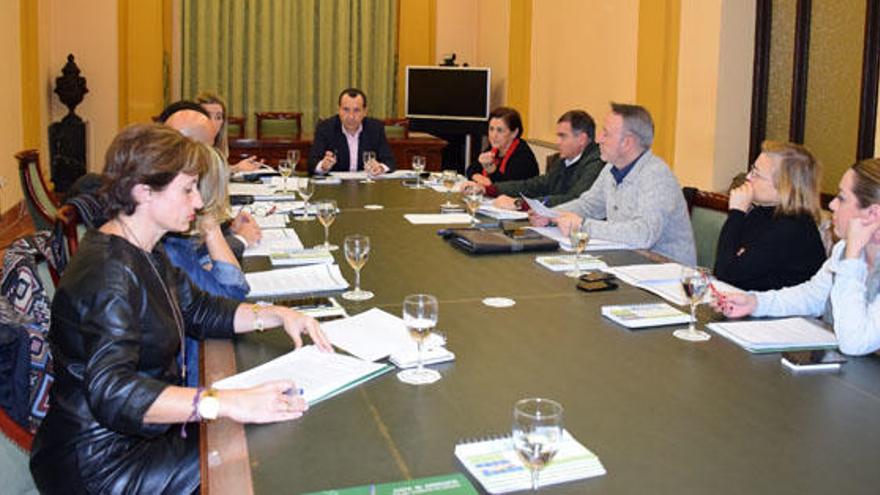 Una imagen de la reunión de Ruiz Espejo con los delegados provinciales.