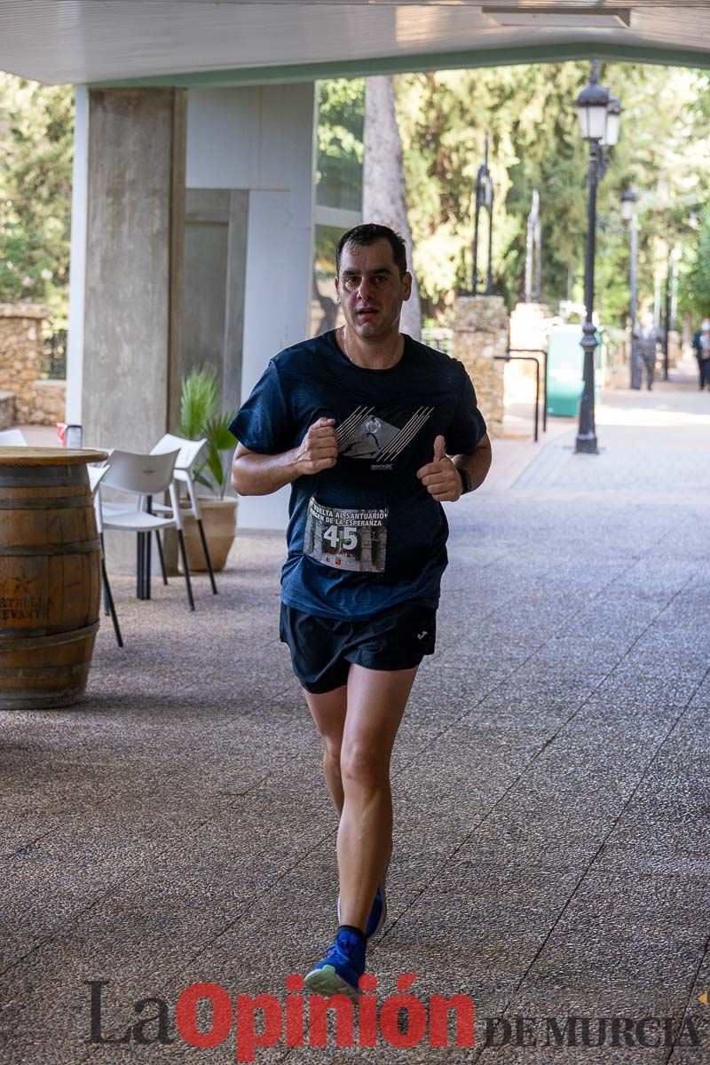 Carrera 'Vuelta al Santuario Virgen de la Esperanza' en Calasparra (corredores)