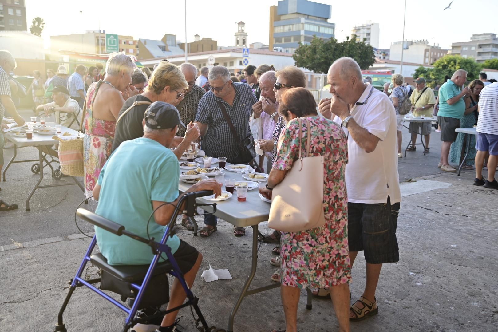 Galería | Torrà de sardinas en el Grau en Sant Pere