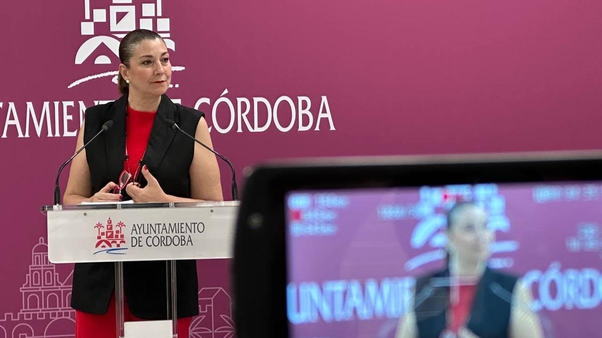 La edil, Eva Contador, en la presentación del programa Efeso.