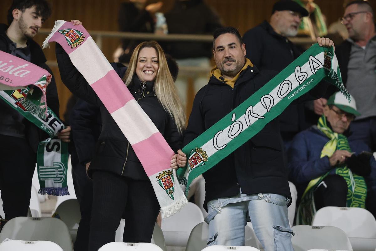 Córdoba CF-Burgos | Las imágenes de la afición en El Arcángel