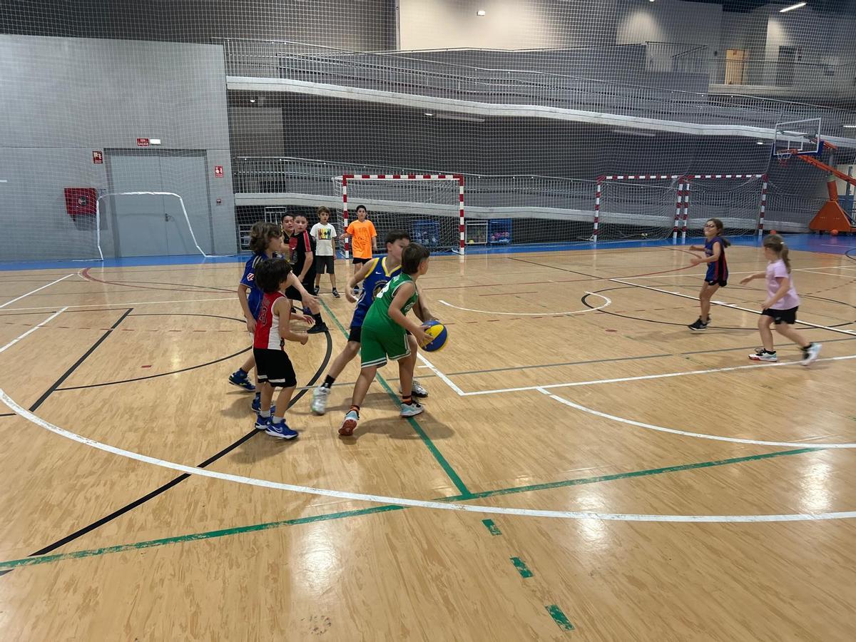 Entrenamiento del Club Baloncesto Siero
