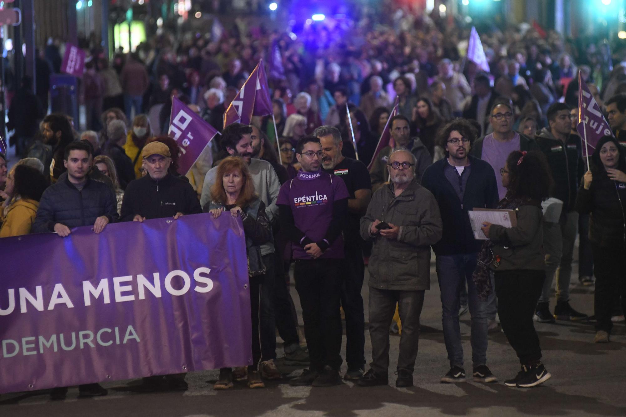 Las imágenes de la manifestación contra la violencia machista en Murcia