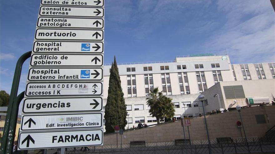 La mujer herida en Puente Genil está en la UCI y el bebé ha ingresado en planta en el Reina Sofía