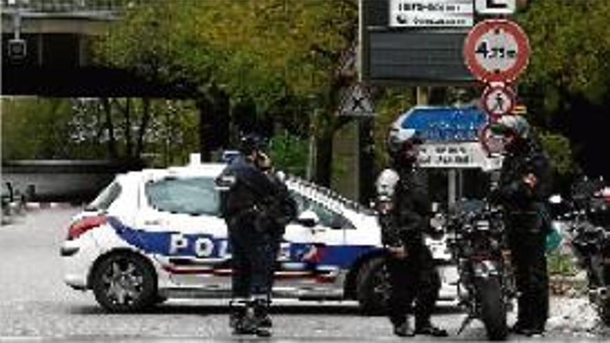Paríses blinda amb estrictes mesures de seguretat
