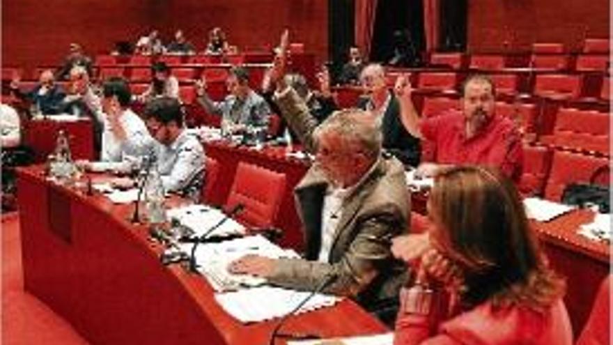 Moment d&#039;una de les votacions de la comissió d&#039;investigació.