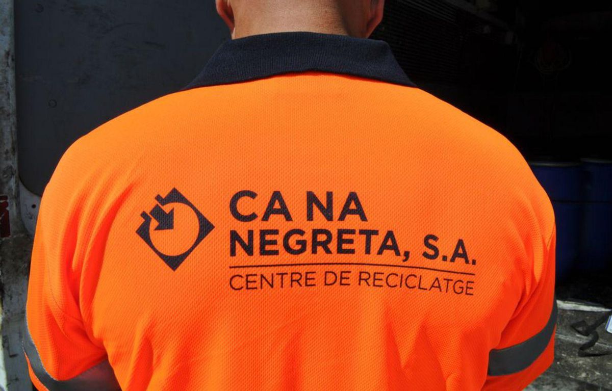 El personal de Ca Na Negreta S.A. va debidamente uniformado.