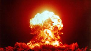 Una prueba de armas nucleares en Nevada en 1953 fue una de las actividades humanas que podrían haber iniciado el Antropoceno.