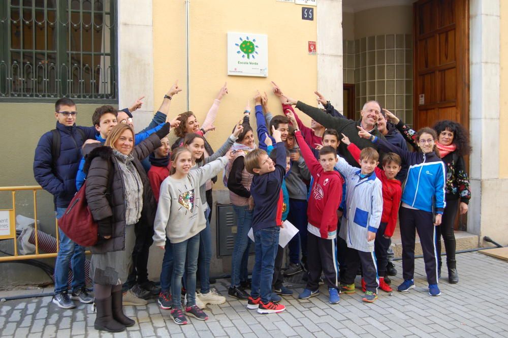 Escolàpies Figueres estrena placa d''Escola Verda
