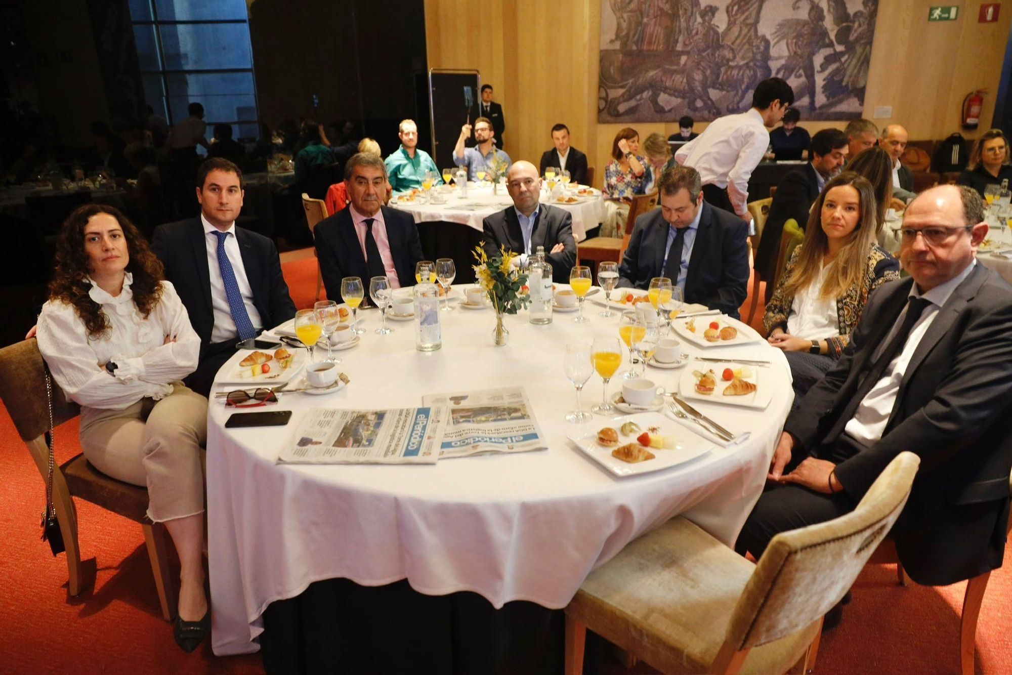 Natalia Chueca, en los Desayunos-Coloquios de EL PERIÓDICO DE ARAGÓN