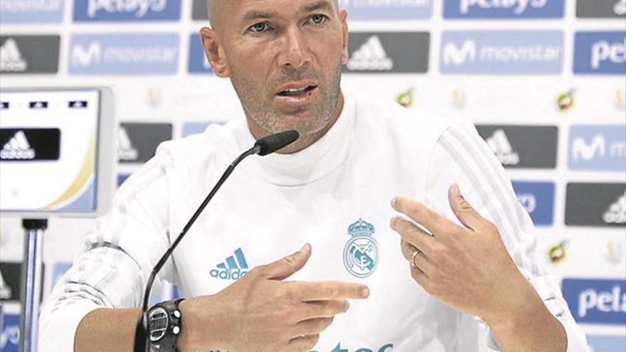 Zidane apunta a una mano negra con CR-7