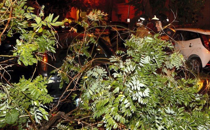 Espectaculares fotos de la tormenta de ayer en Zaragoza