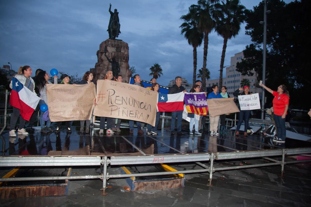 Respaldo de chilenos desde Palma a las protestas