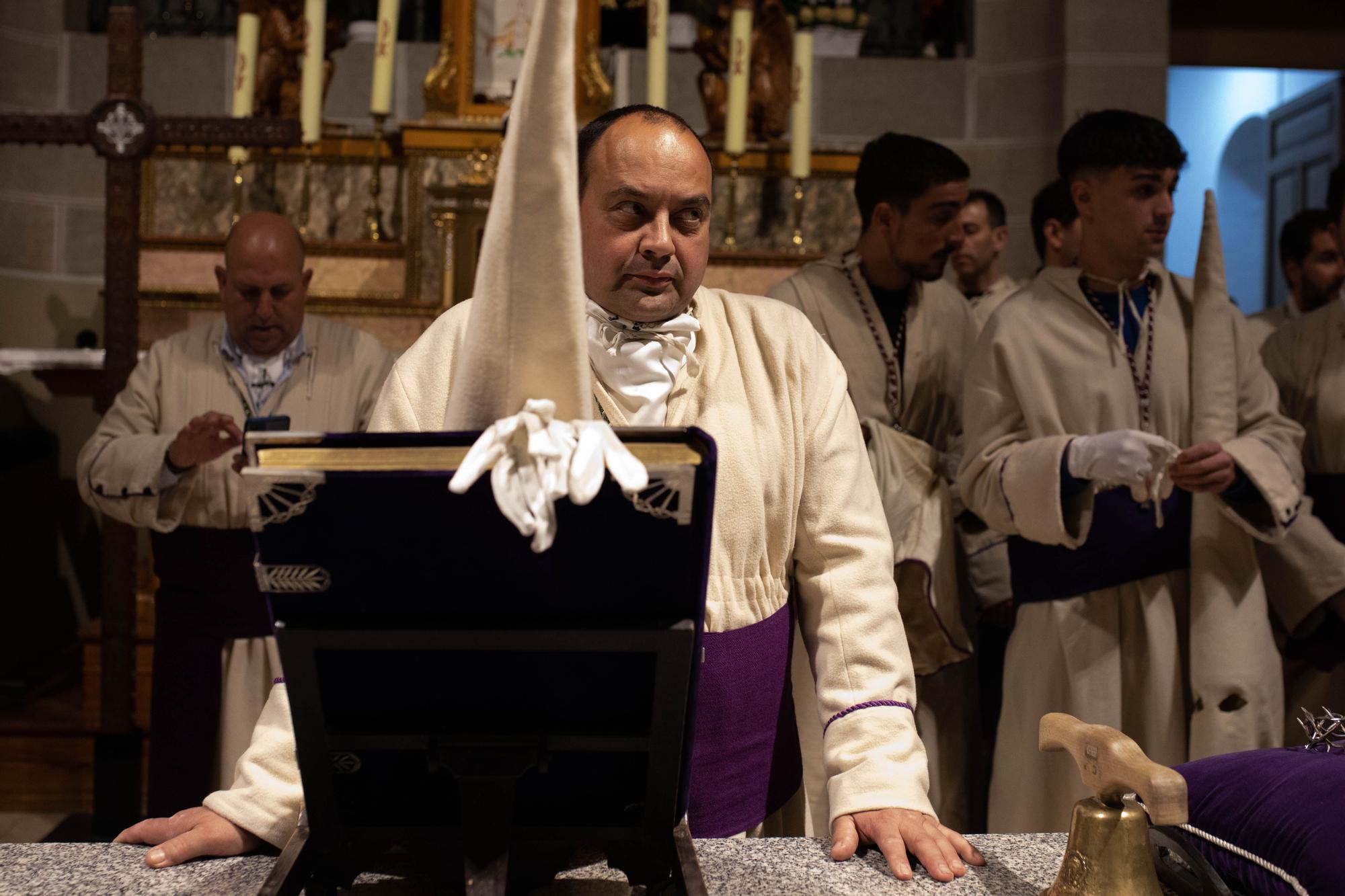 GALERIA | La procesión de Jesús Yacente en imágenes